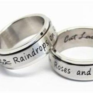 TOO CUTE! Cat Lady Raindrops on Roses and Whiskers on Kittens Spinner Ring